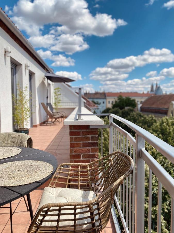 Gutenberg Penthouse Сегед Екстериор снимка